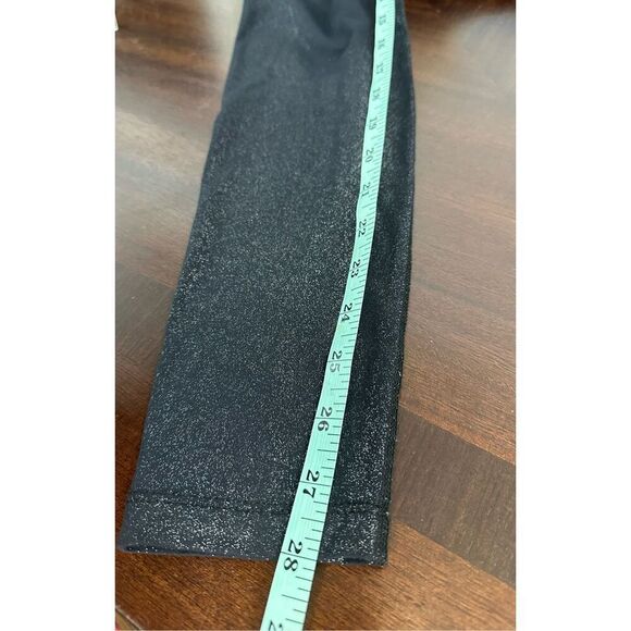 Beyond Yoga Shimmer Panel Curve High Waisted Midi Legging in Black - S - Picture 11 of 13